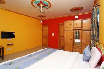 Super Oyo Hotel El Classics Srīnagar Екстериор снимка